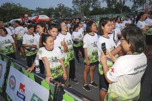 BIB: 
                            <button type="button" onclick="openModal(3530668)" class="btn btn-primary btn-sm float-right btn-popup" data-toggle="modal" data-target=".modal-high-quality">
                        <i class="fas fa-shopping-cart"></i> Add to Cart
                    </button>
                                            <button type="button" onclick="isThisMe(3530668, true)" class="btn btn-success btn-sm float-right btn-popup btn-isme hidden" data-toggle="tooltip" data-placement="bottom" title="นี่คือรูปของคุณใช่ไหม คลิกที่นี่เพื่อเอาเข้าอัลบั้ม">
                        <i class="fas fa-plus"></i> Add to album
                    </button>
                    <button type="button" onclick="isThisMe(3530668, false)" class="btn btn-warning btn-sm float-right btn-popup btn-isnotme hidden">
                        <i class="fas fa-ban"></i> Remove from album
                    </button>